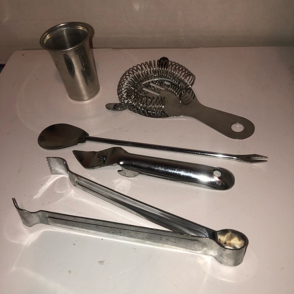 Stainless Steel Bar Tool Set - man cave , cocktail bar or picnic table. Used - Picture 5 of 10